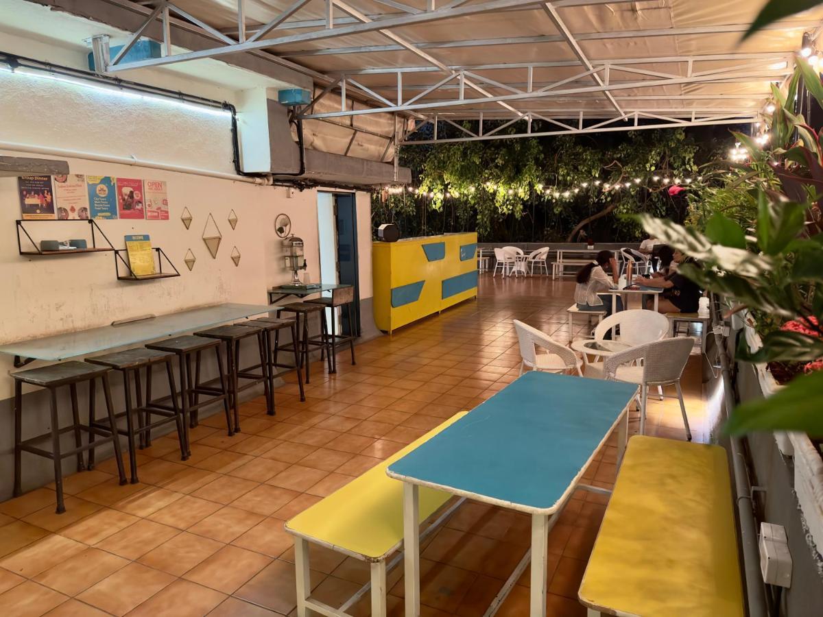 Locomo Hostel Og - Stay Work Eat — Photos 3